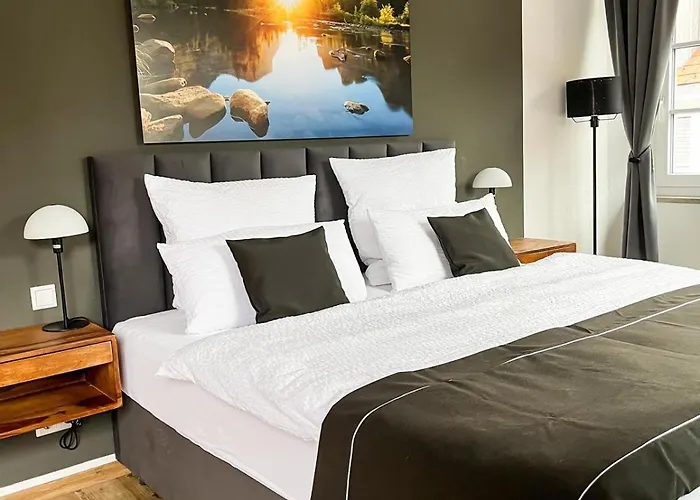 Stayzen Holz & Hirsch Deluxe Hideaway Zentral Mit Parkplatz